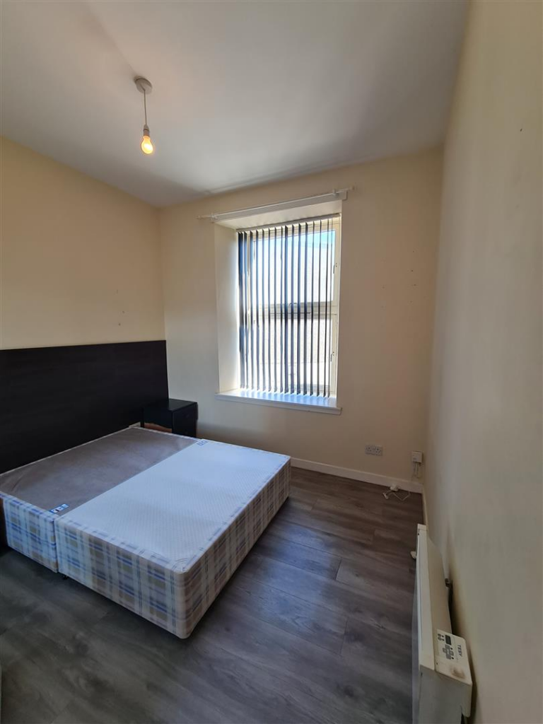 8 Windmill Street Bedroom2.png