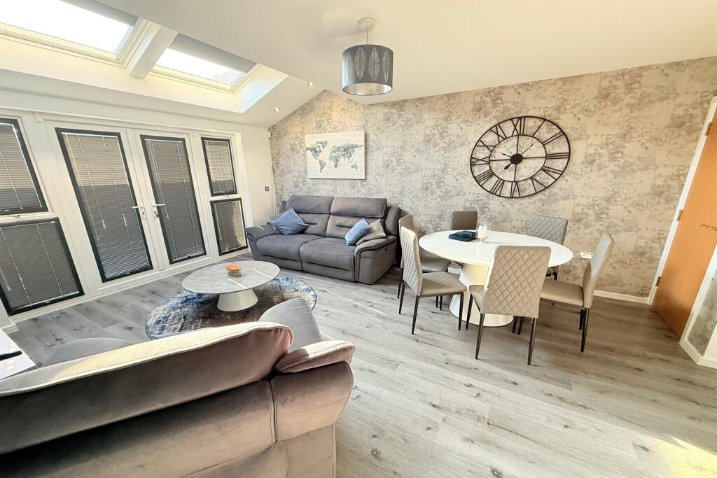 Living and Dining Ro