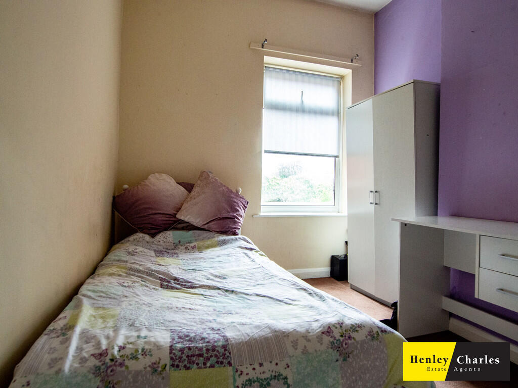 29 grav bedroom 2