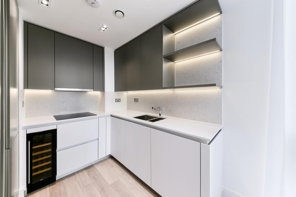 Kitchen - Carrara To