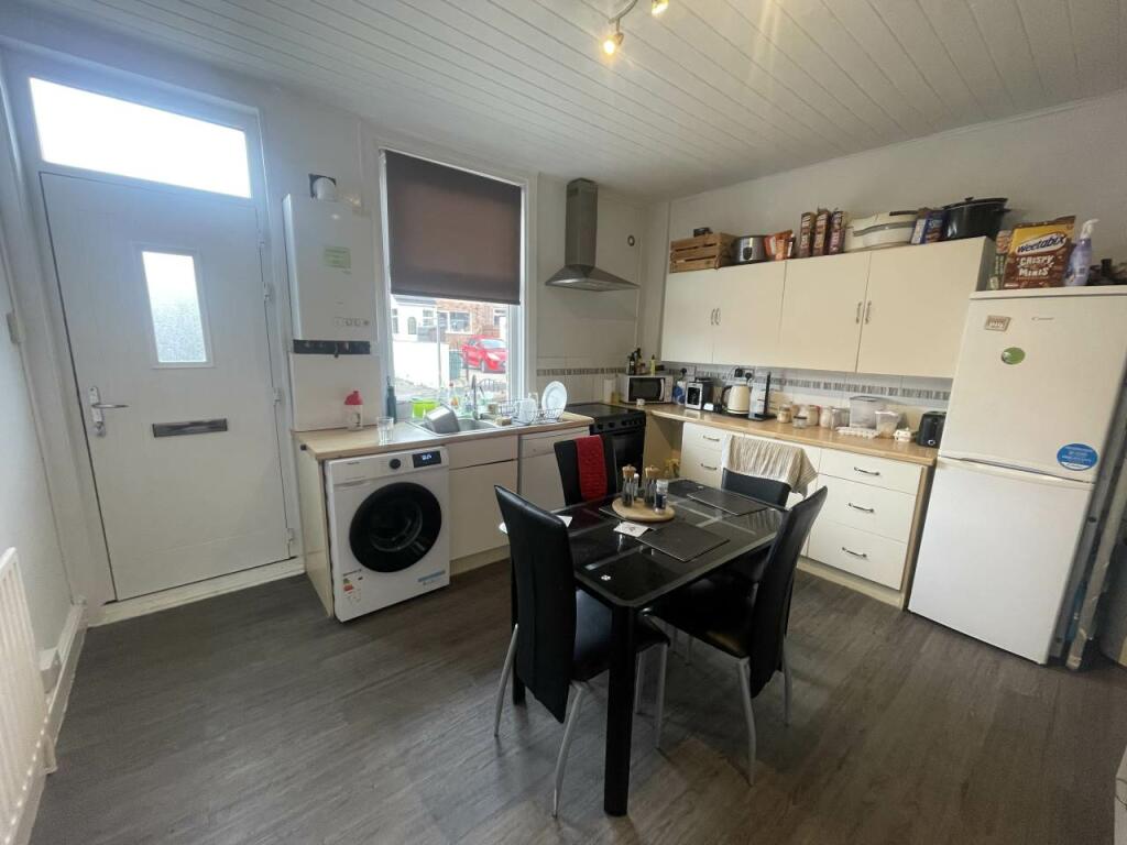 Kitchen (4)