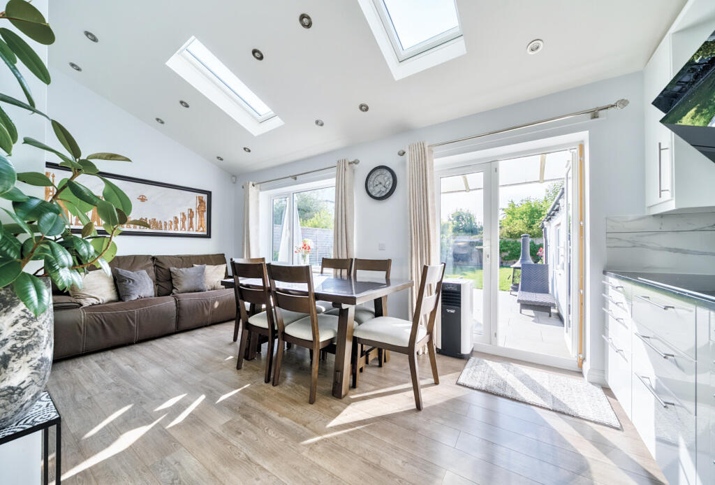 1317929-6-68623dc...