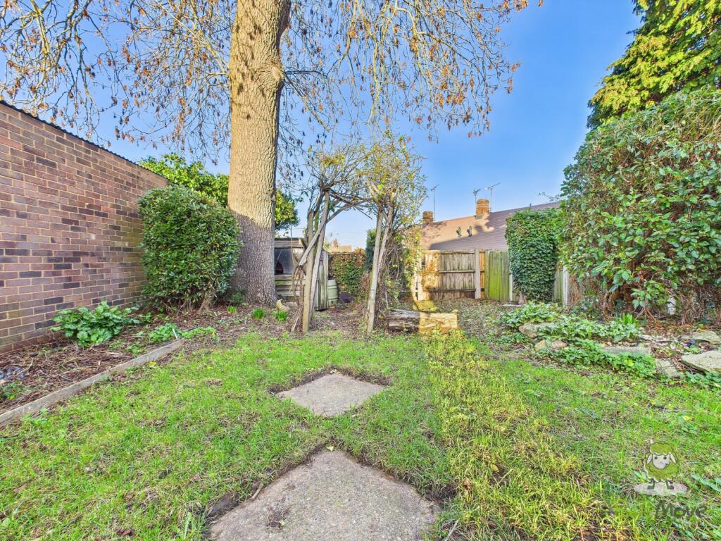 CAM01543G0-PR0168-STILL034