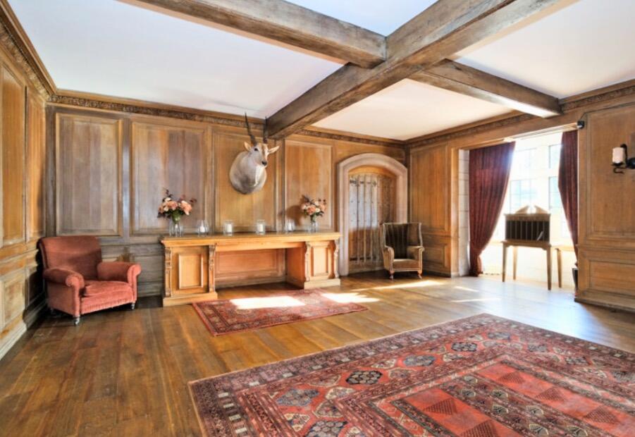 COMMUNAL RECEPTION HALL