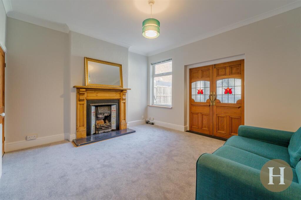 Hadleigh Estate Agents-20.jpg