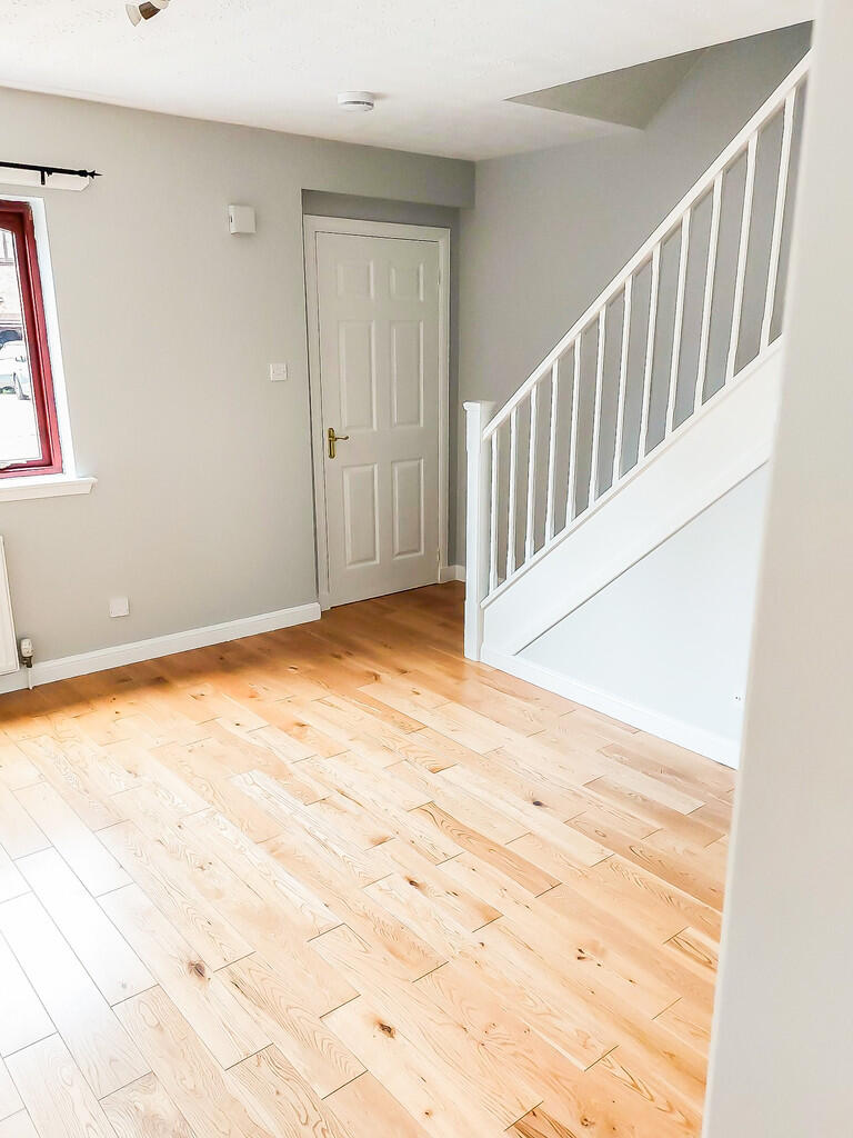 104 Bankton - Red...