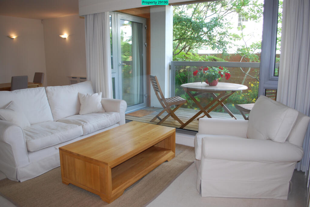 Sitting room &amp; balcony