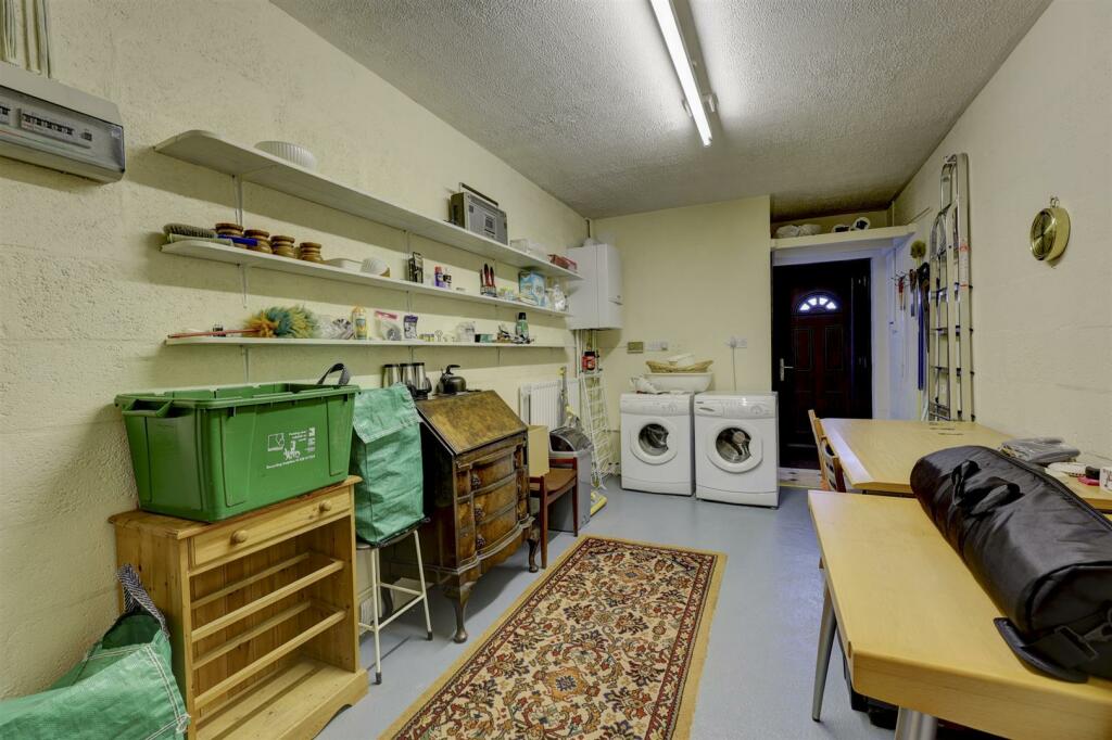 Garage/Utility