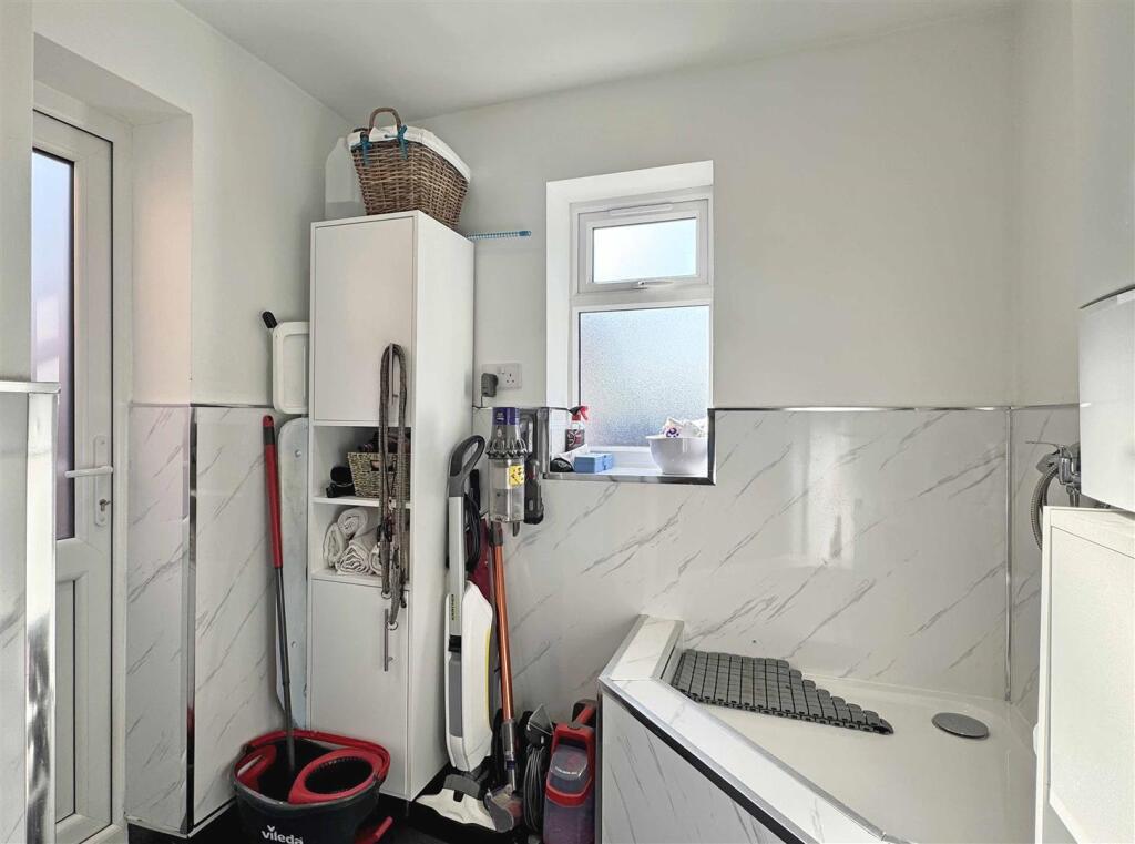 Utility Room.jpg