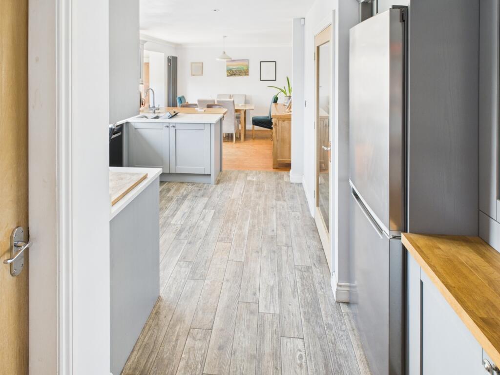 CAM04233G0-PR0017-STILL013 - Copy