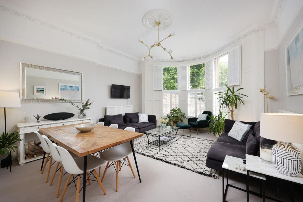 4@12 Oakfield Grove 1.JPG