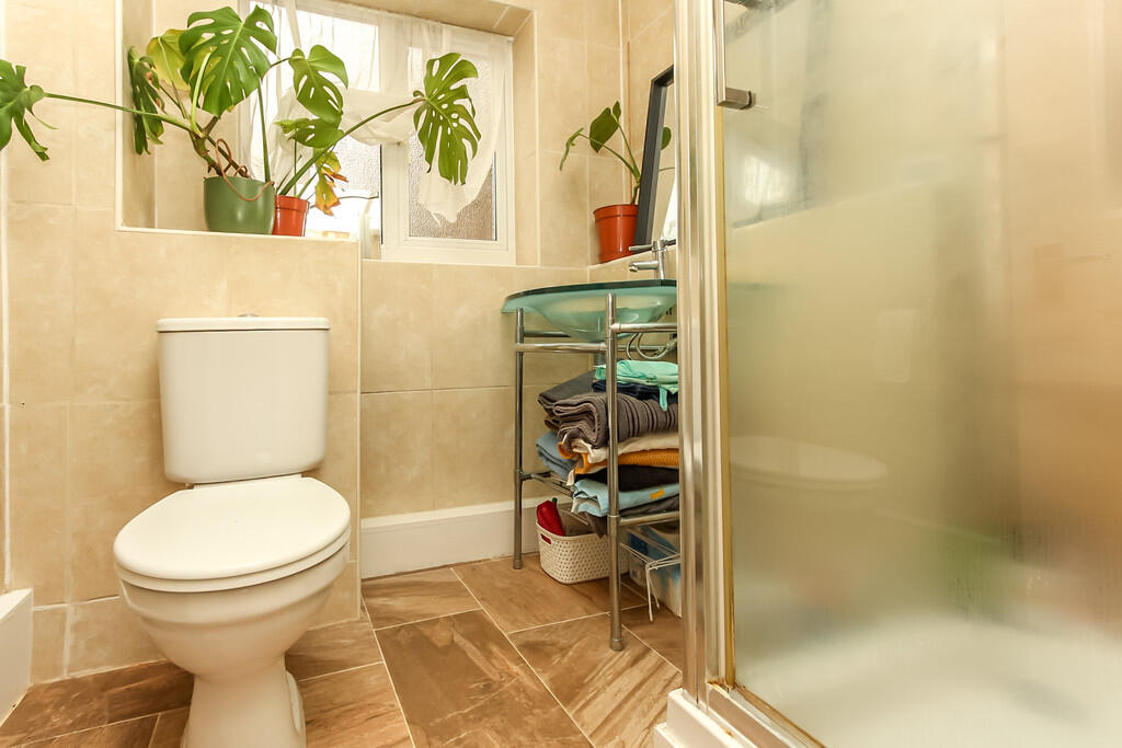Ensuite Shower Ro...