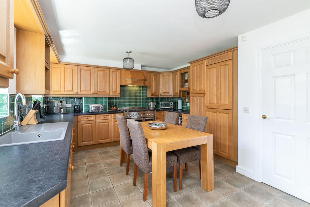 Kitchen/Dining Ro...