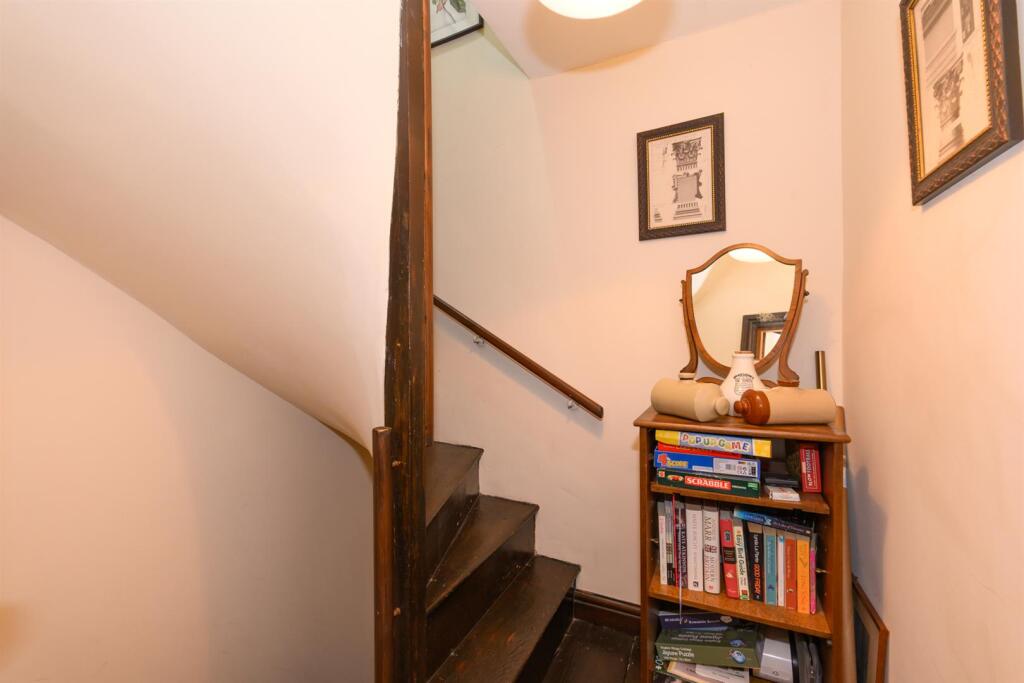 STAIRCASE TO SECOND FLOOR