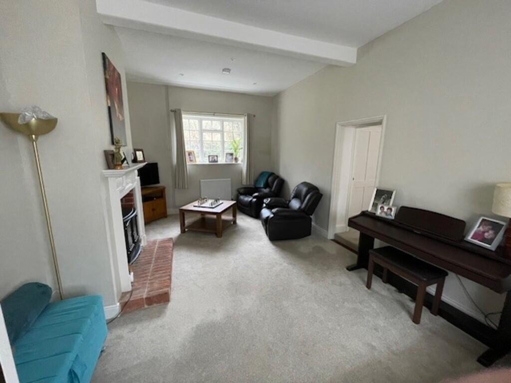 Living room 3