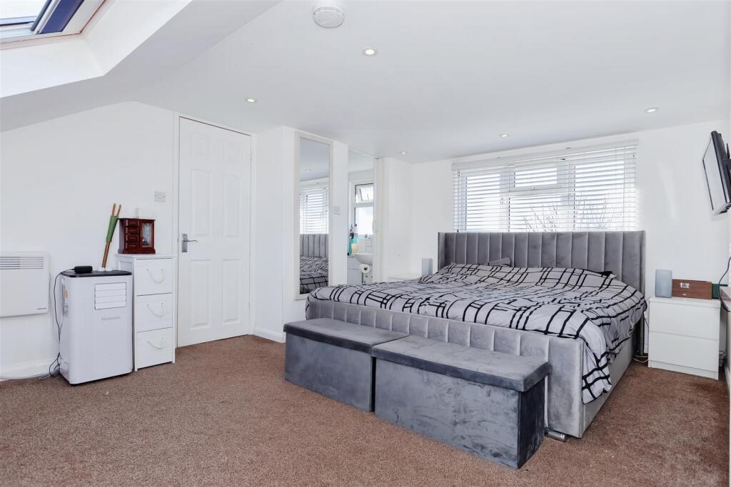 Chesterfield Ave_8.jpg