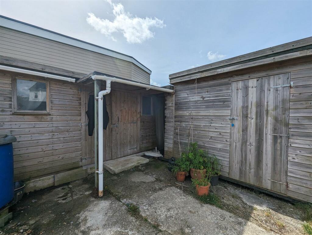 Outbuildings/Shed