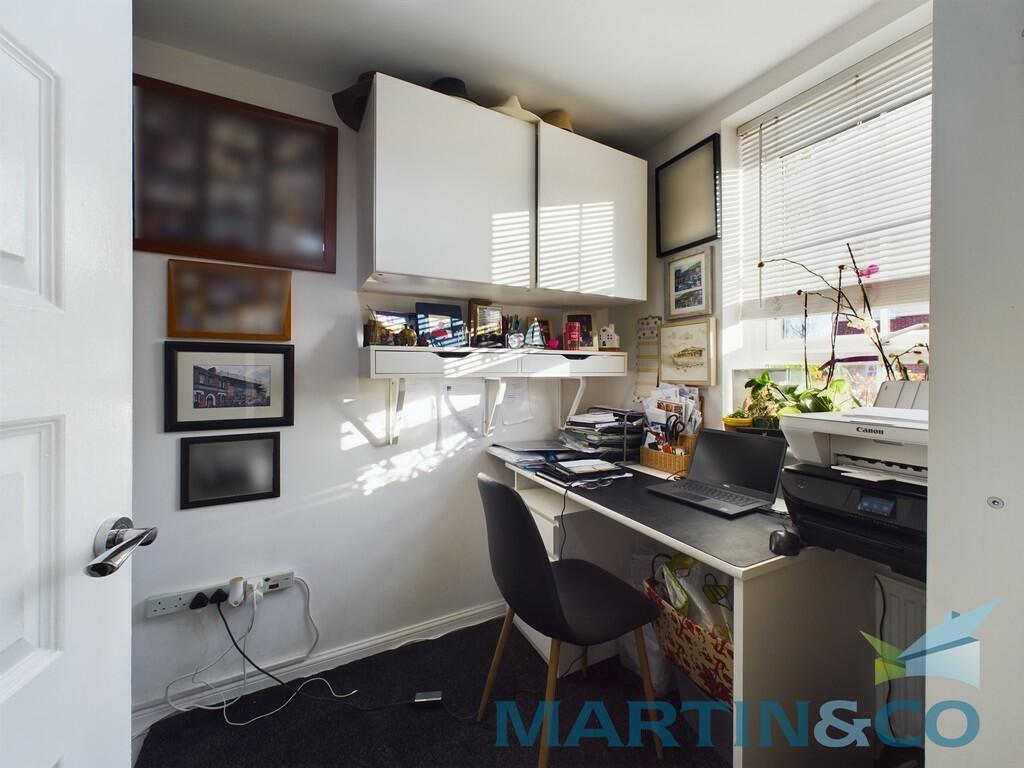 CAM01870G0-PR0144...