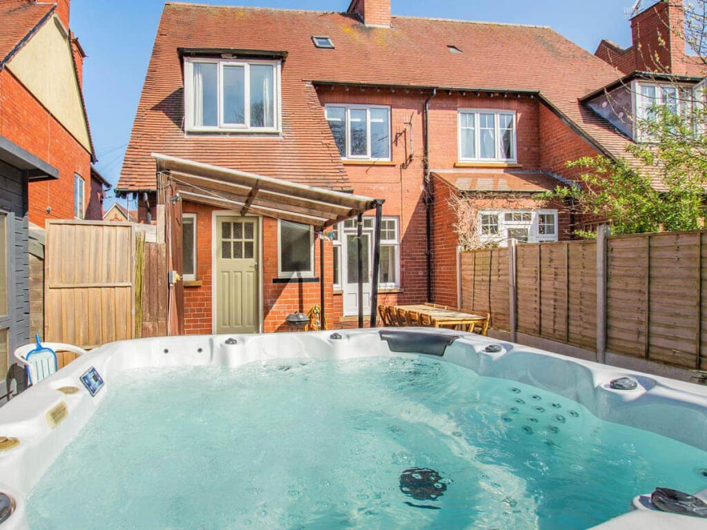 d9abc180-2b44-4962-b03f-08ad581e061c