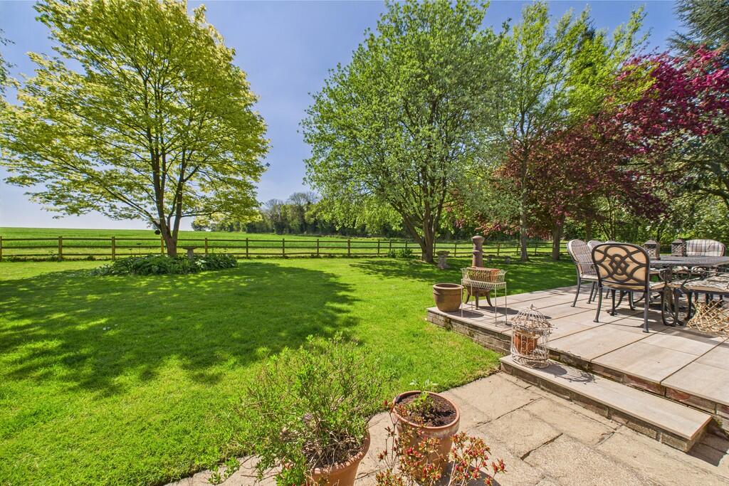 CAM01689G0-PR0465...