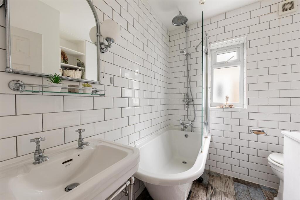 Seymour Road E10