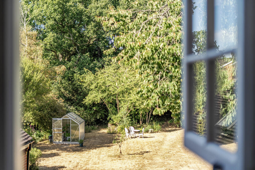 1321468-11-686ff3...