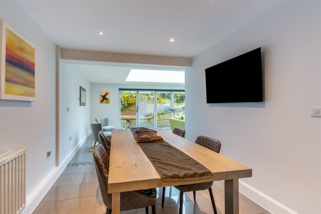 8627852-interior17.jpg