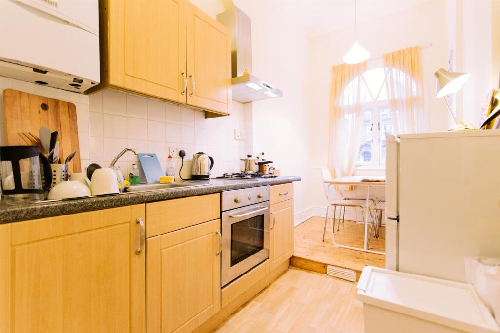 1920px_MB_ferme park road_finsbury park_davies dav