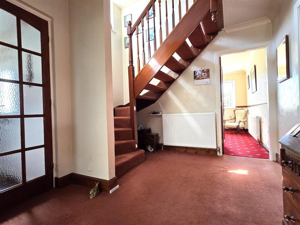 ENTRANCE HALL