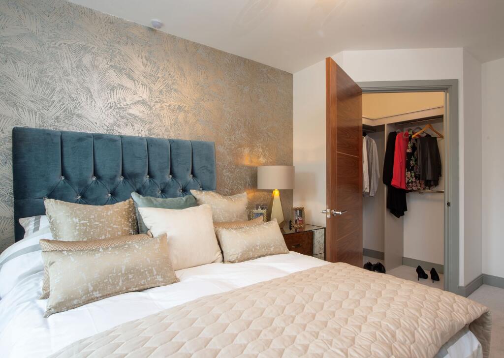 Show home master bedroom 