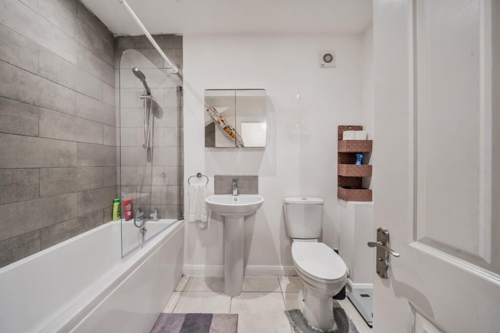 1363998-18-68e64c...