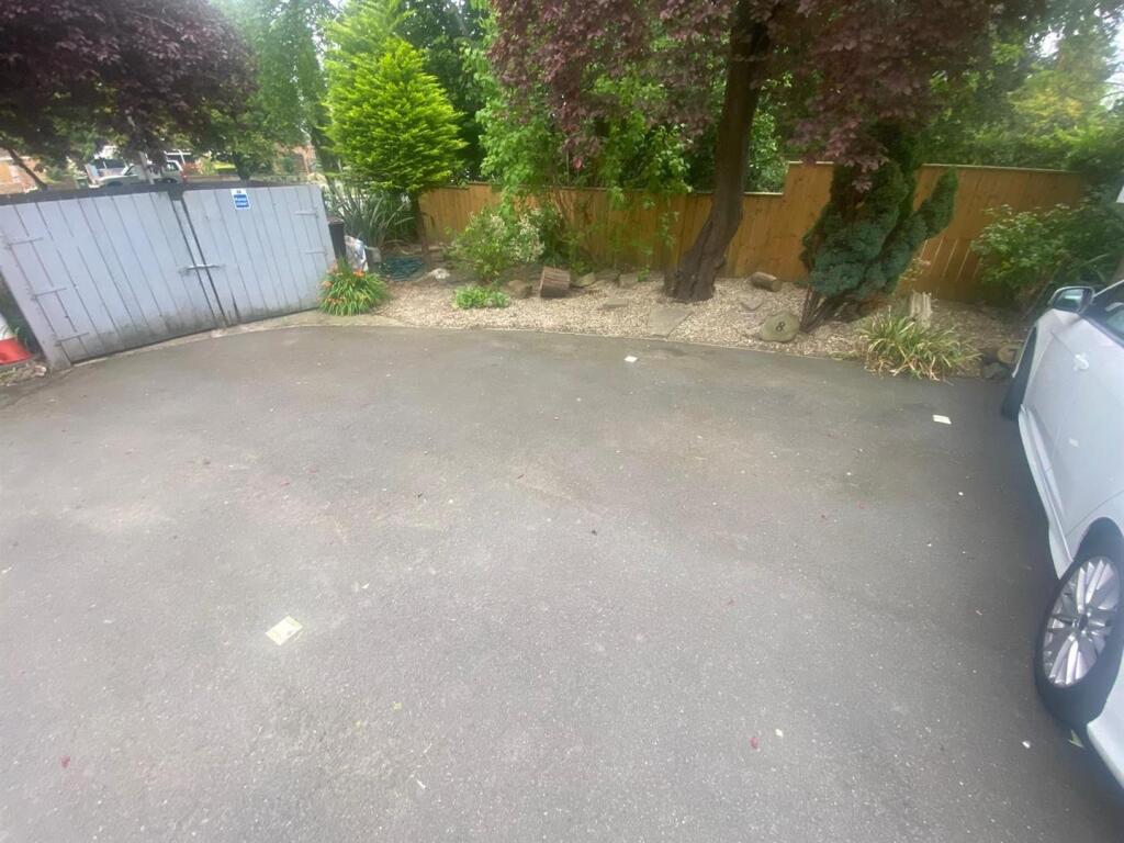 parking.jpg