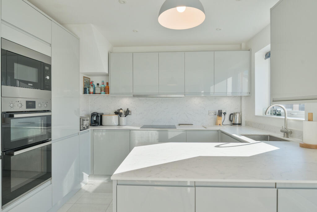 1365839-17-68fb54...