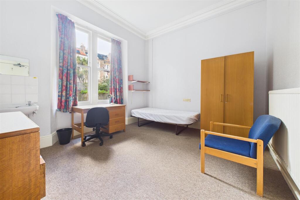 121 Redland Road, Redland, Bristol, BS6 6QX | Free