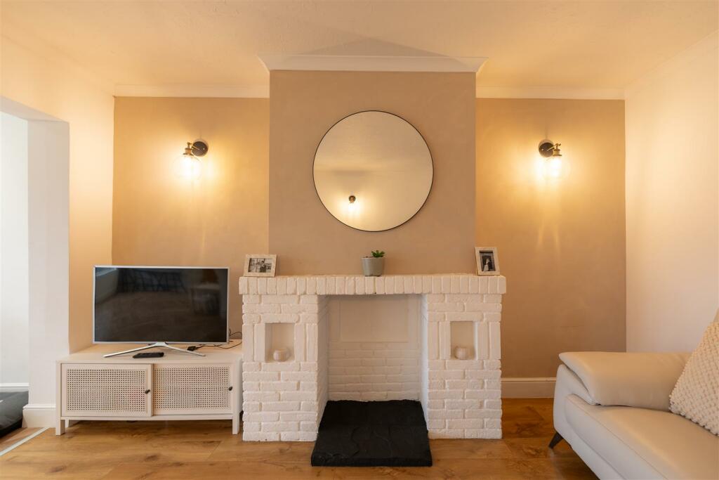 Fireplace.jpg
