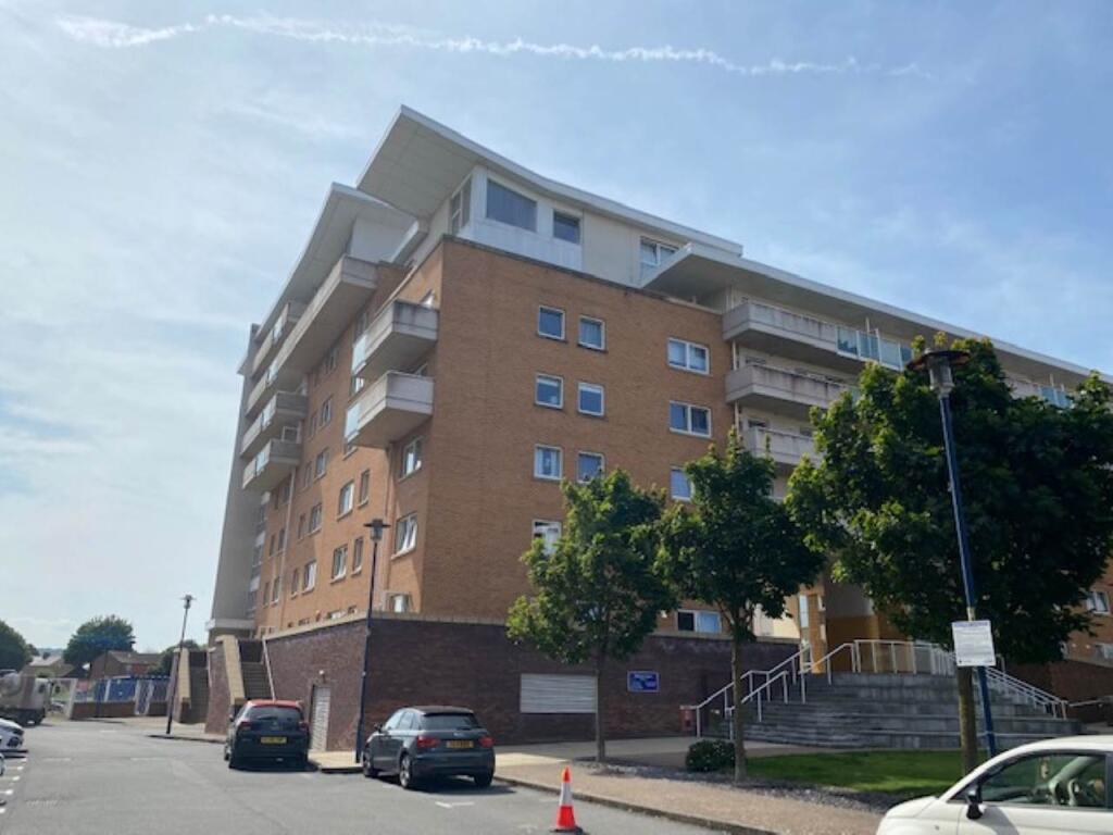 210 lyon Exterior