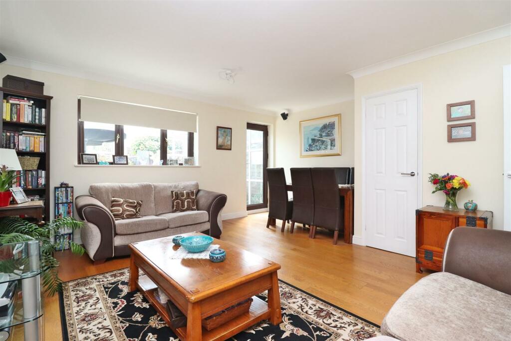 living room 3.JPG