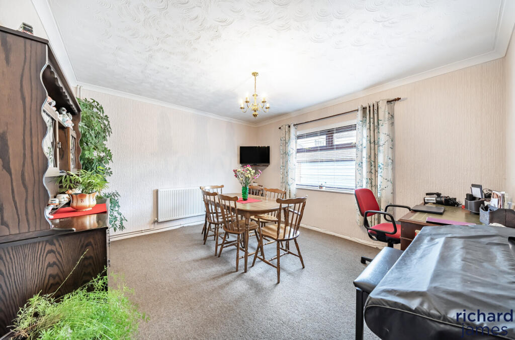 4cb93e64-18c7-4f0...