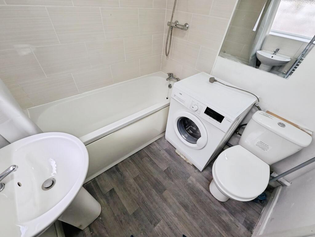 GF - Bath T202510151213.jpg