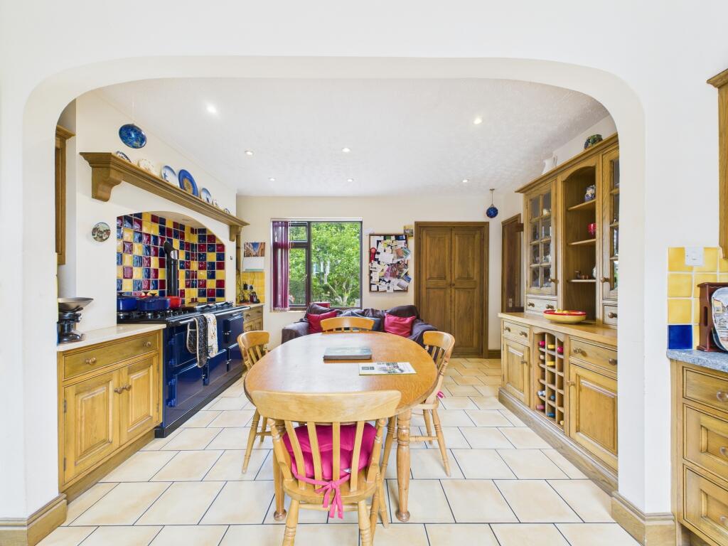 breakfast/kitchen