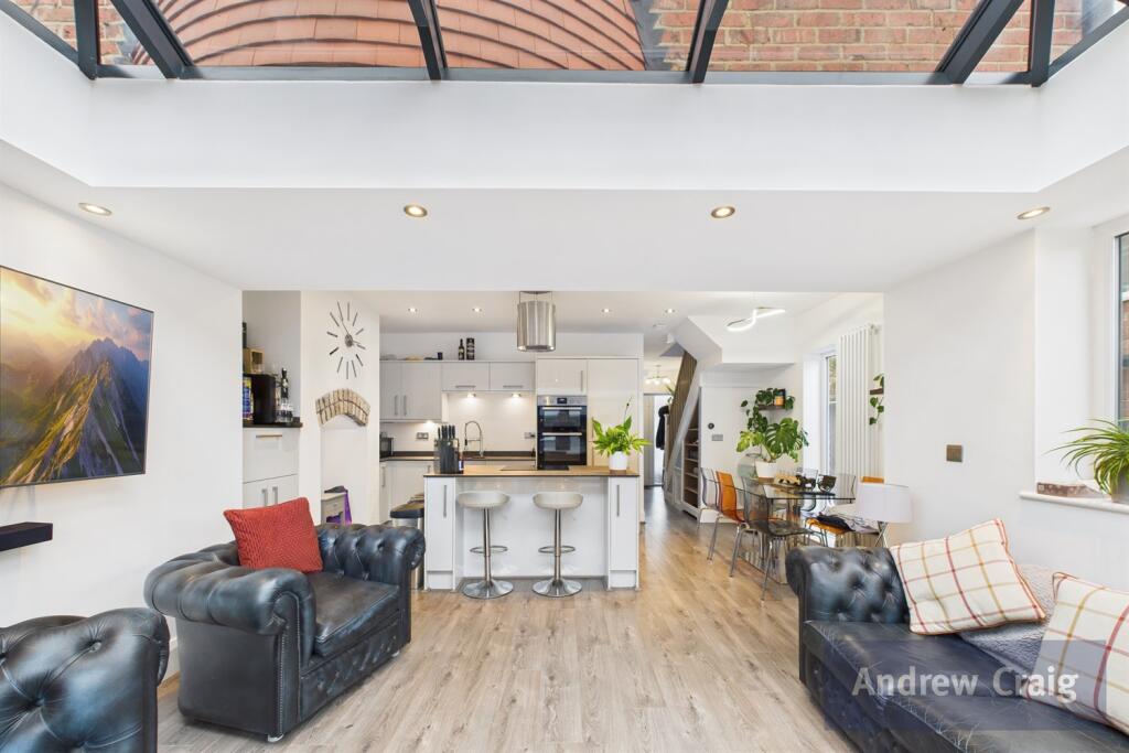 Kitchen/Diner/Family