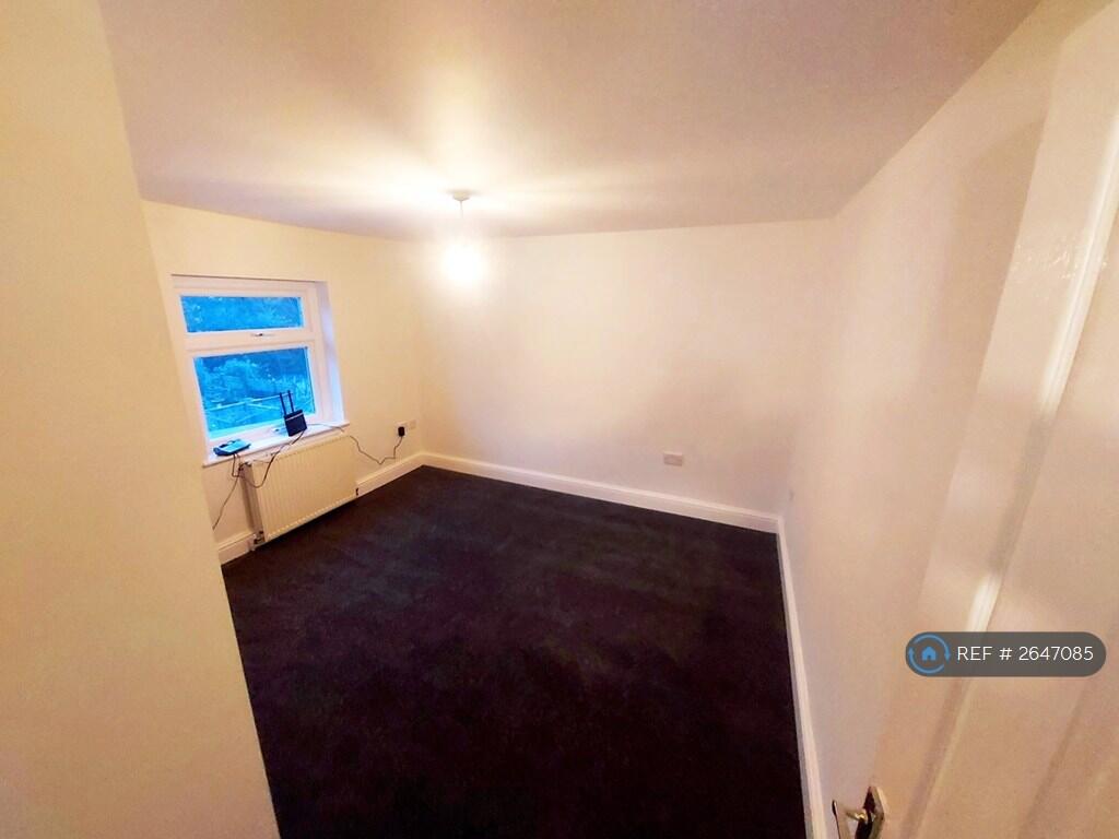 Bedroom #1
