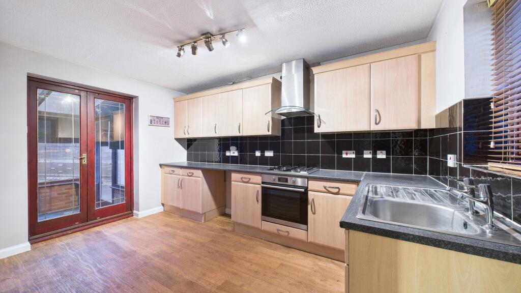 CAM03669G0-PR0039-STILL003