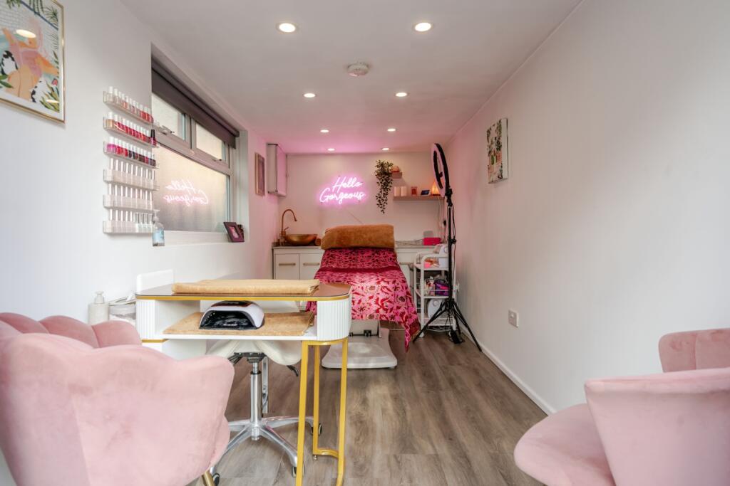 Studio - Ashton Lane - EweMove Sale