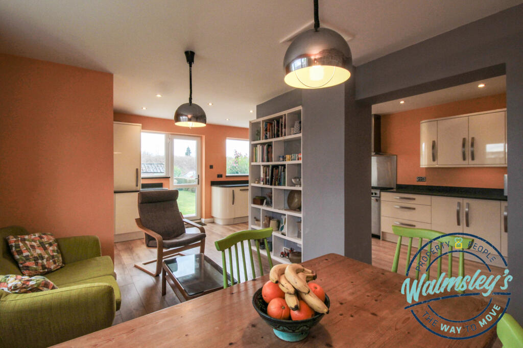 Kitchen dining family room