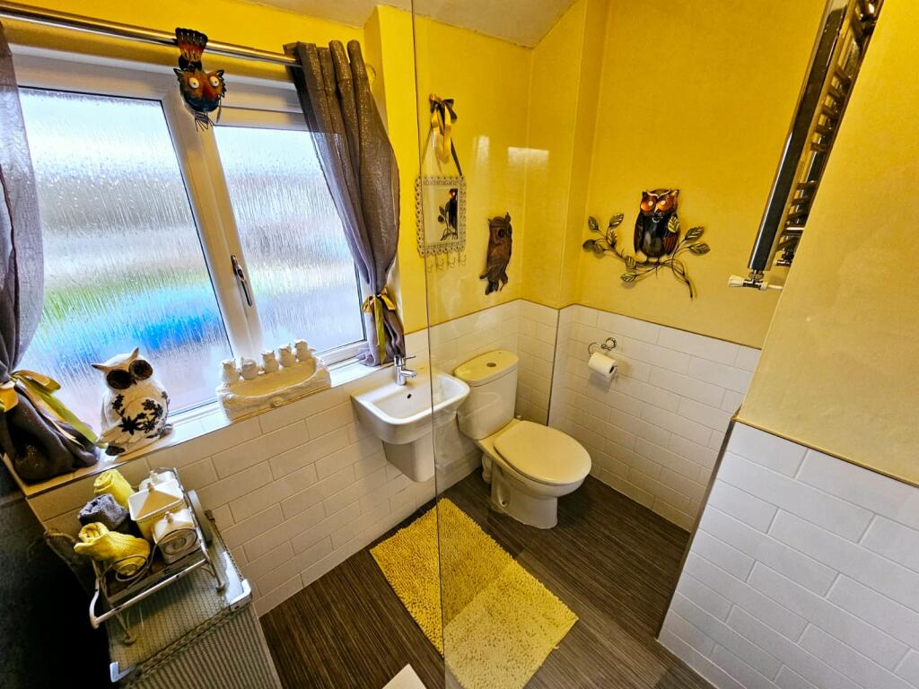 833f2e17-00c1-4730-aa49-303c49832d95