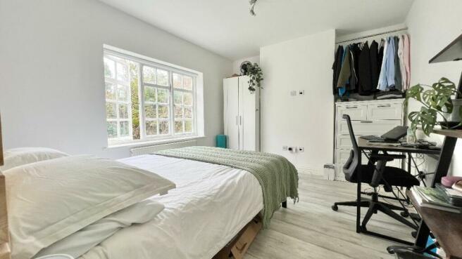 Bedroom (furnished)