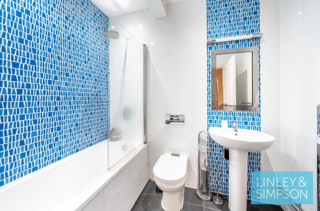 Apt 5- Bathroom