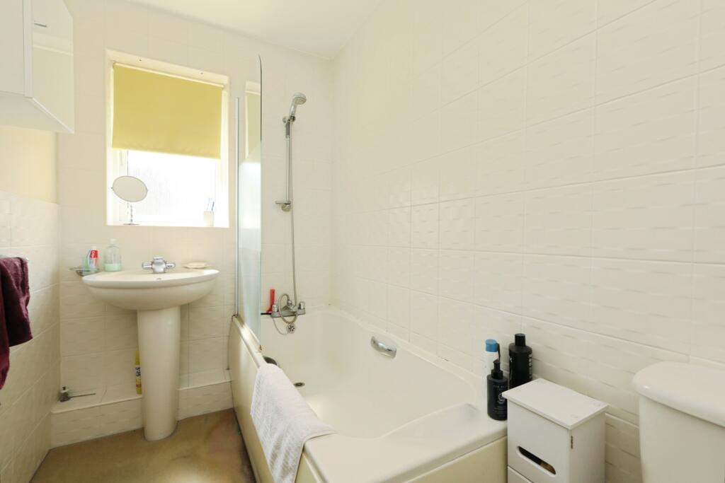 En Suite Bathroom