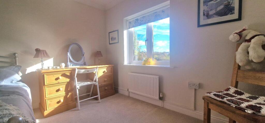 BEDROOM 2 (2)